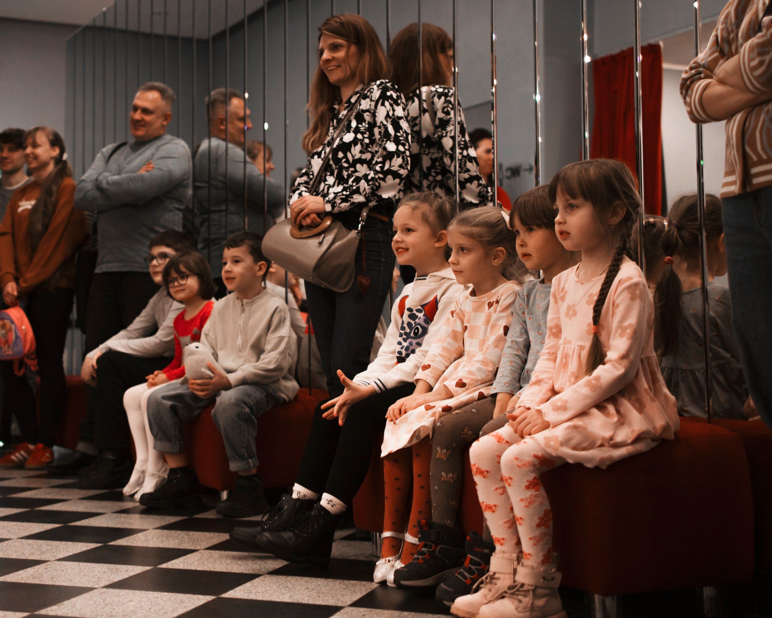 Сверчок спасает премьеру!