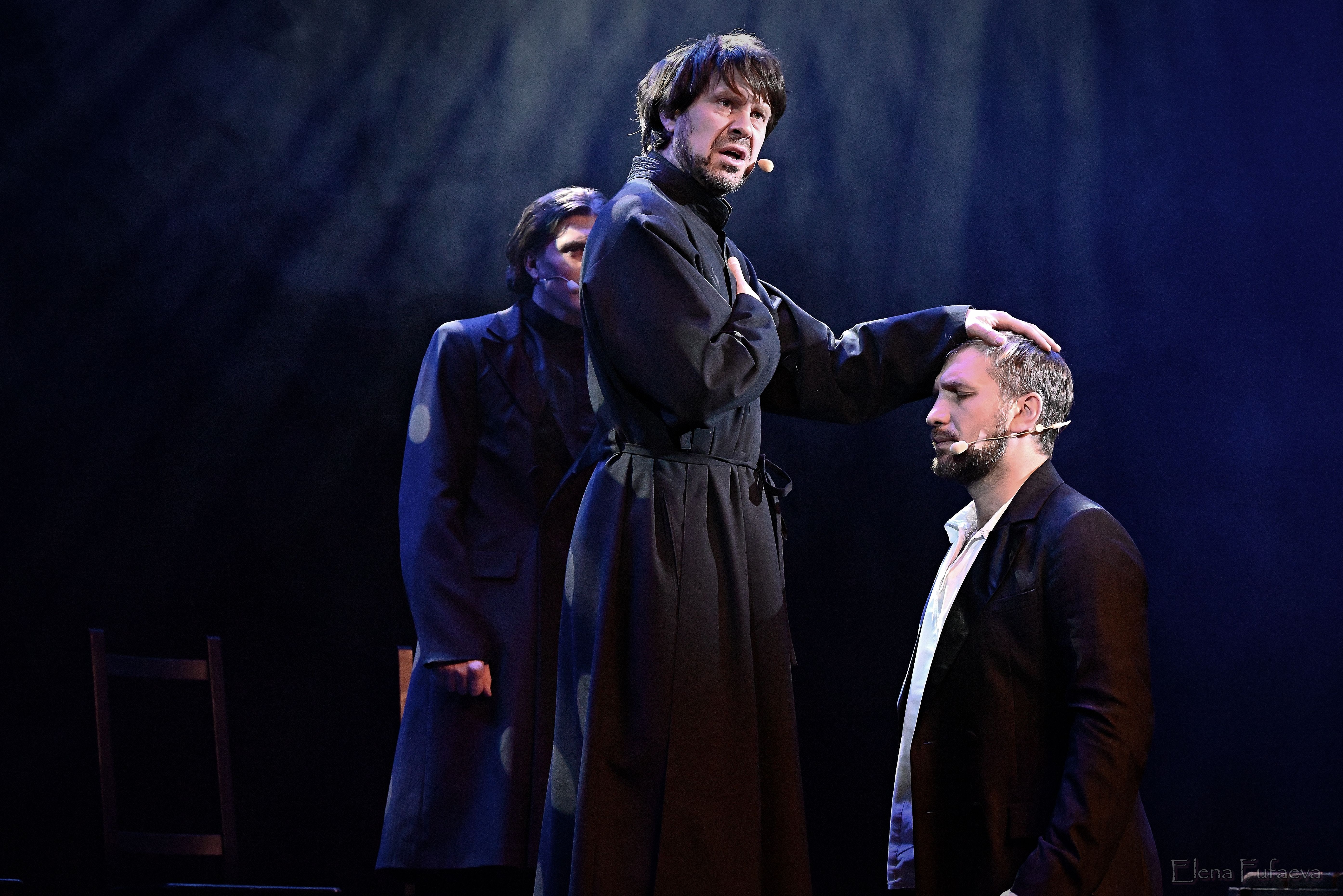 Рок-опера «КарамазоВЫ»