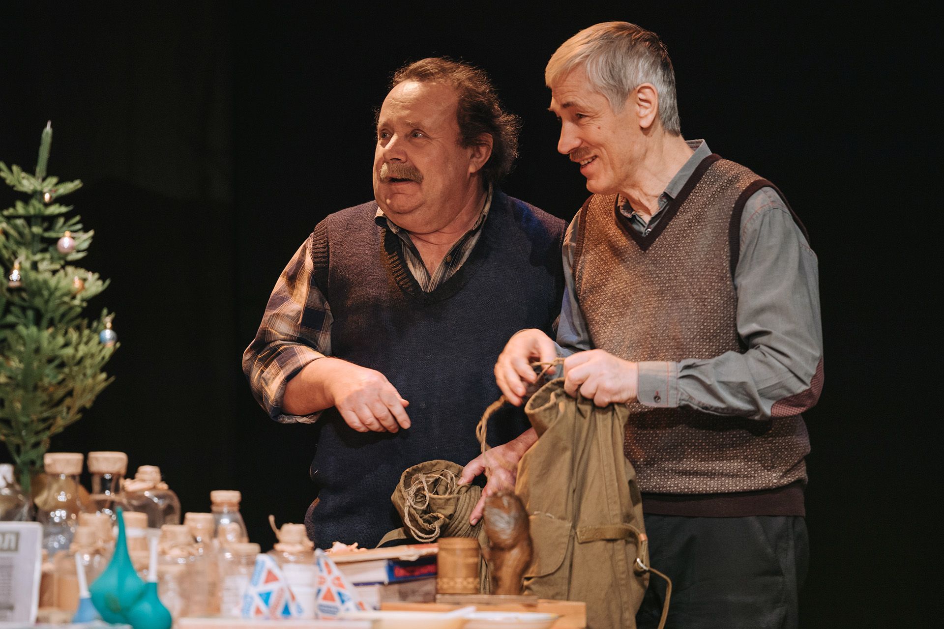 Похороните меня за плинтусом