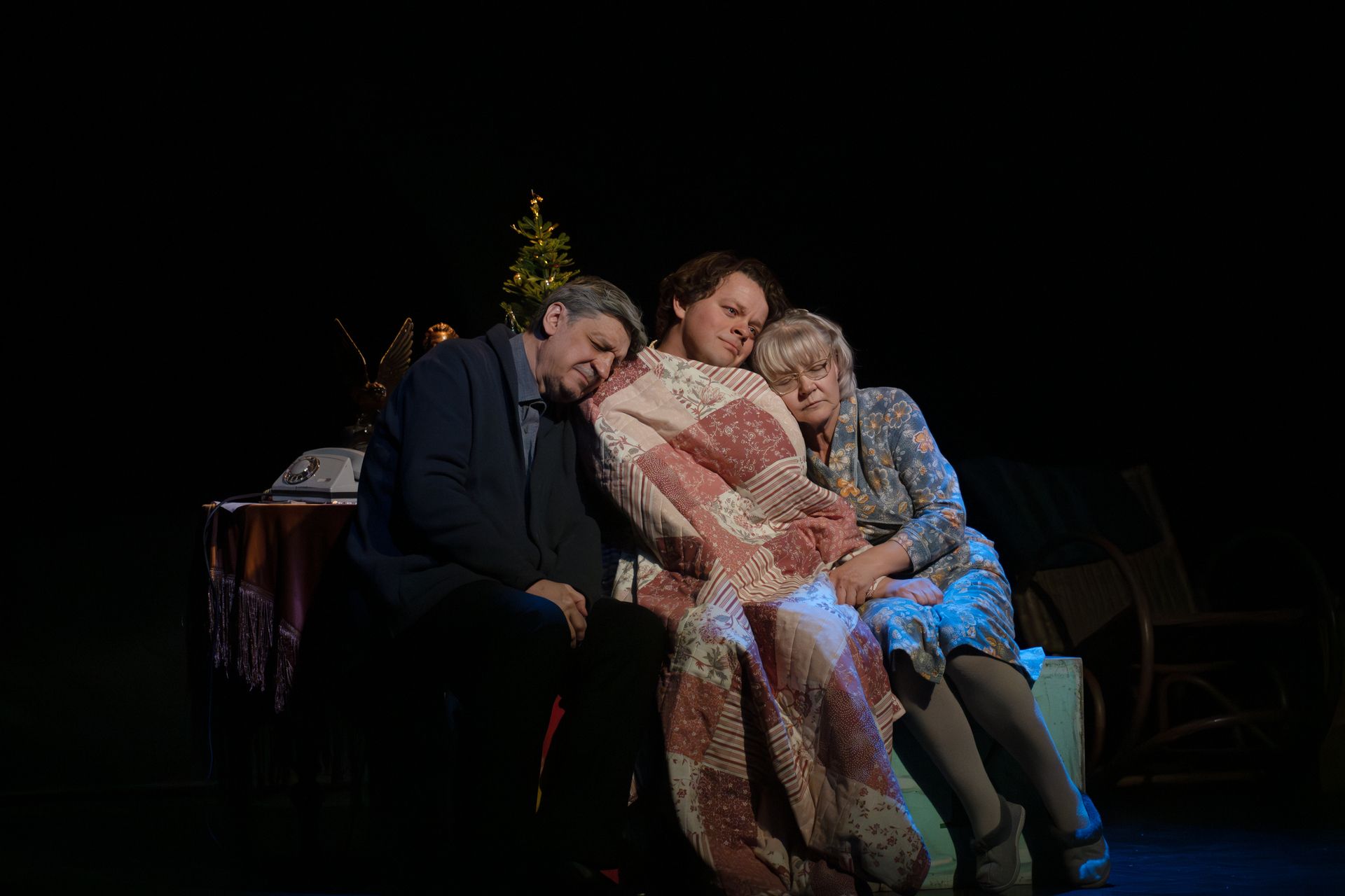 Похороните меня за плинтусом